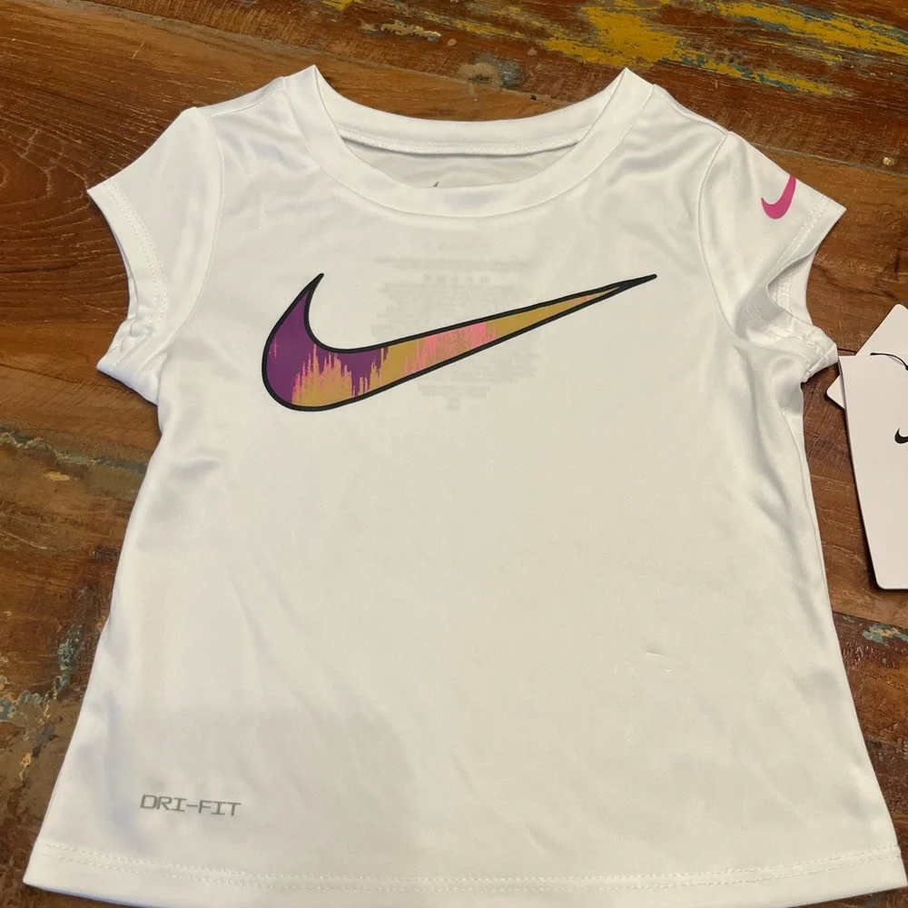 NWT Nike Toddler Girls 2 Piece Shorts Set
